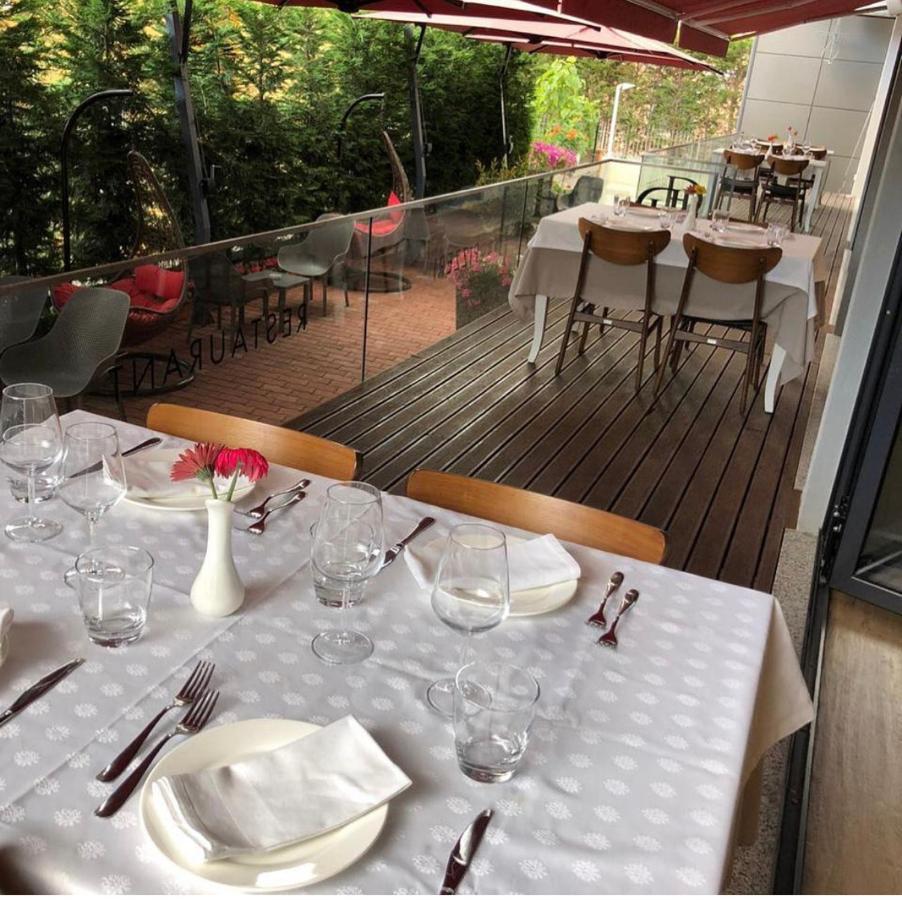 Hotell Domus & 4*