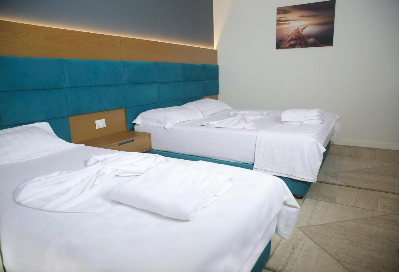 Hotell Domus & Shëngjin